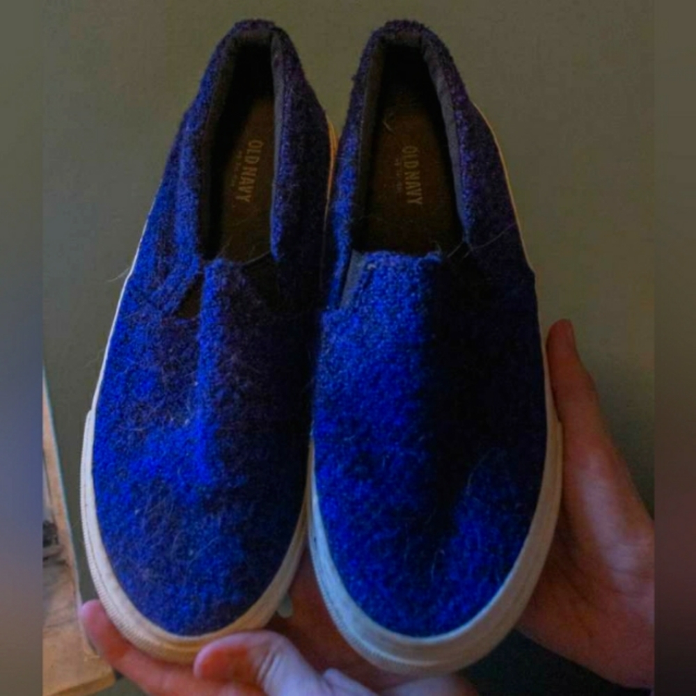 Slip on sneakers